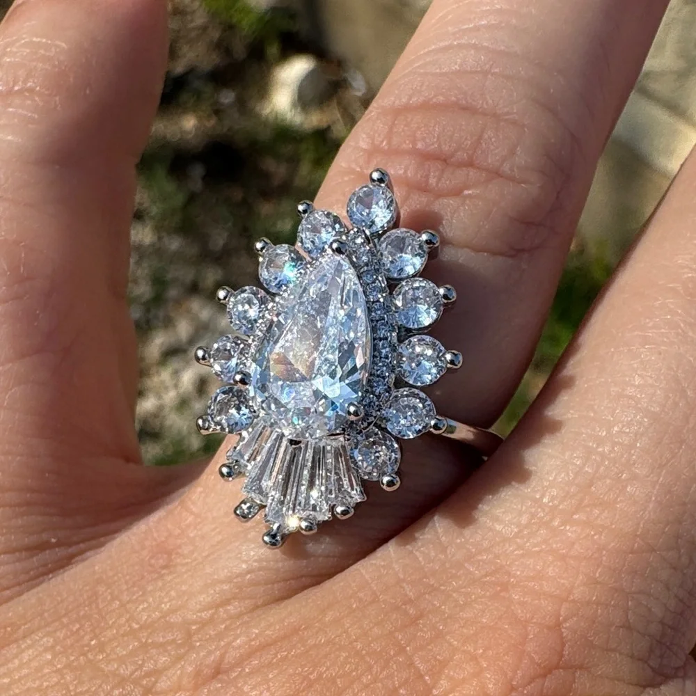 Sparkling Halo Teardrop Cocktail Ring - Silver Size 8 Wedding Engagement